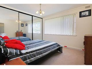 View profile: Outstanding Location! Minutes Walk to Station & Shopping Centre!