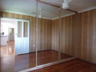 View profile: 4 Bedrooms! 2 Toilets! Gas Cooking!