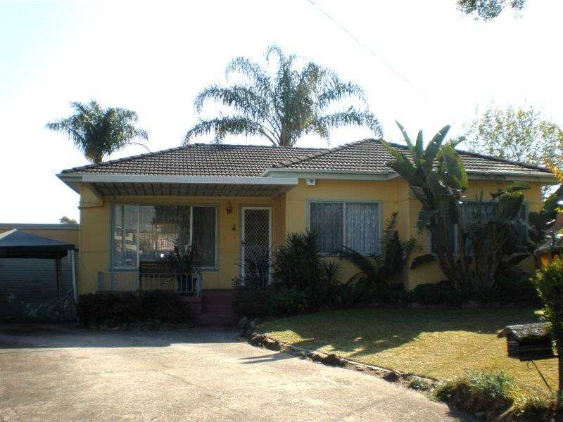 Just Magic! Prime cul-de-sac position, with 3 Bedrooms plus a games room, movie room and a pool!