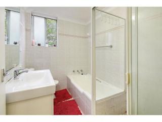 View profile: Great Location! 10 Minutes to Station!