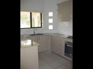 View profile: Luxurious Family Home Close to Station! 