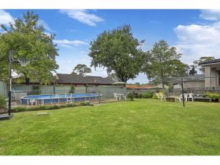 View profile: Perfect Family Home with Pool!
