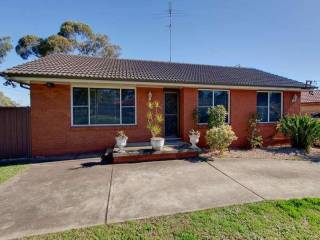 View profile: Great Home Plus Self Contained Granny Flat!