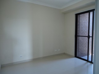 View profile: Ensuite Bathroom Plus 3 Balconies!