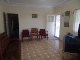 View profile: BONUS - One Weeks FREE rent!!!