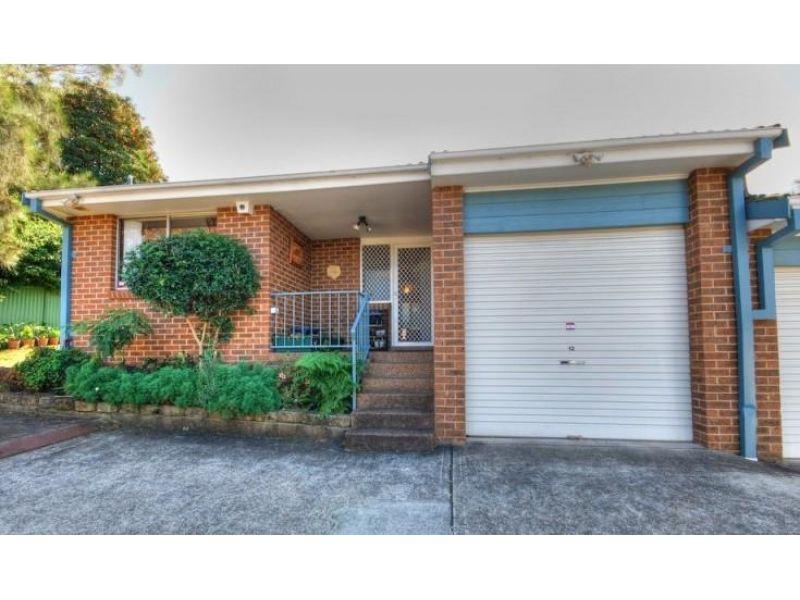 Two bedrooms! Close to schools, shops and transport!