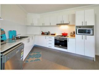 View profile: Ultra Modern Unit 
