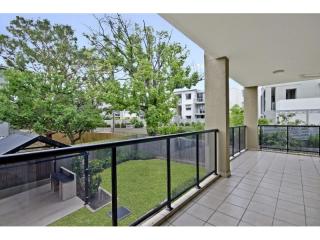 View profile: Outstanding Location - Minutes walk to station!