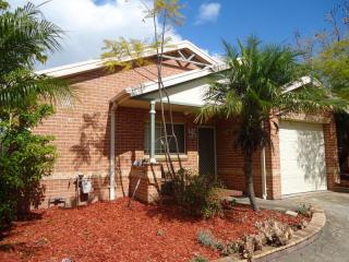 View profile: Spacious Villa in Sought After Location!