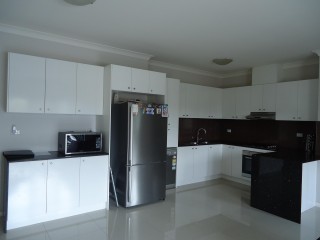View profile: Three Bedroom Unit in Outstanding Location!