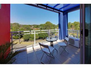 View profile: Ultra Modern Unit 