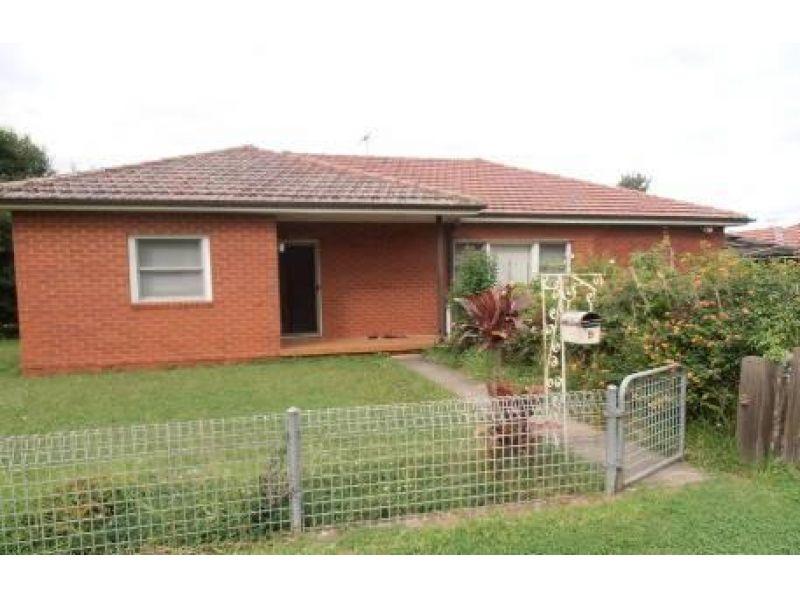 Four Bedroom Home! Close to Everything!