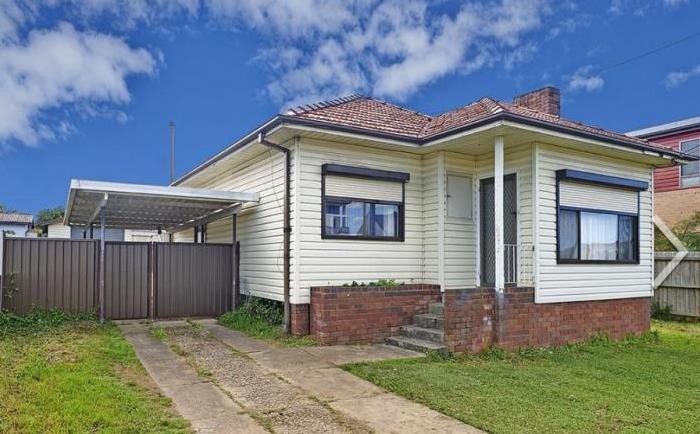 Floorboards, Gas Cooking PLUS Located near Westmead Hospitals!!!