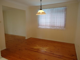 View profile: Sparkling Pool, Ducted Air Conditioning, Timber Floorboards