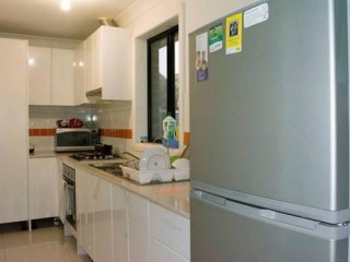 View profile: Modern Granny Flat! 10 Minutes' Walk to Station!