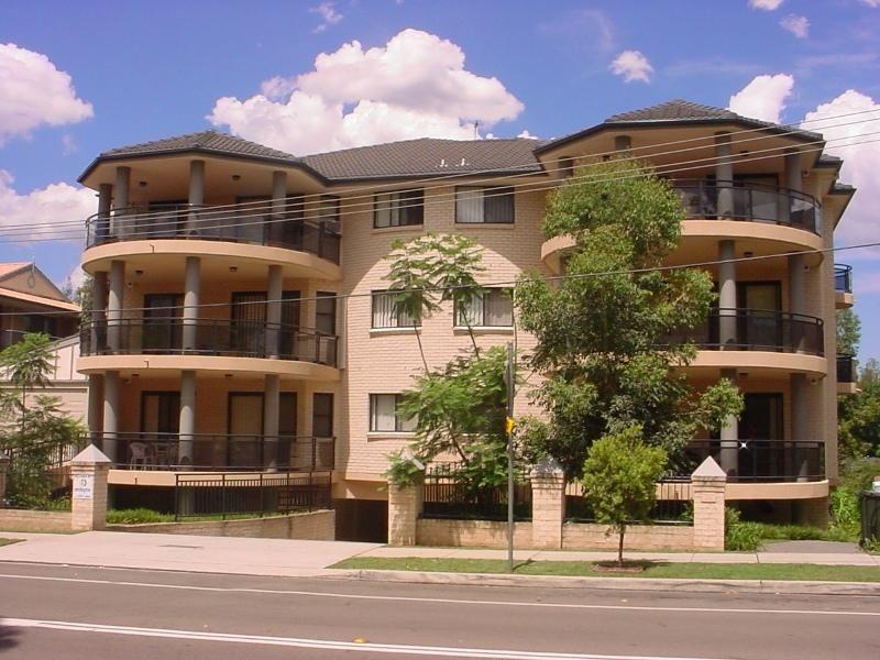 Unique Top Floor Security Unit