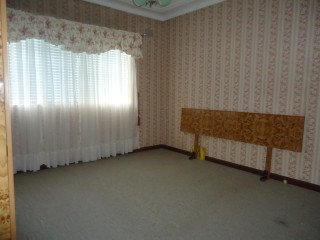 View profile: LAWNS & GARDEN MAINTAINED BY OWNER.  Double Lock up Garage