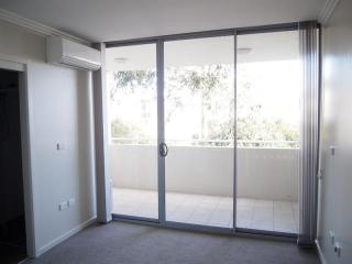 View profile: Newly Renovated Luxurious Apartment! 