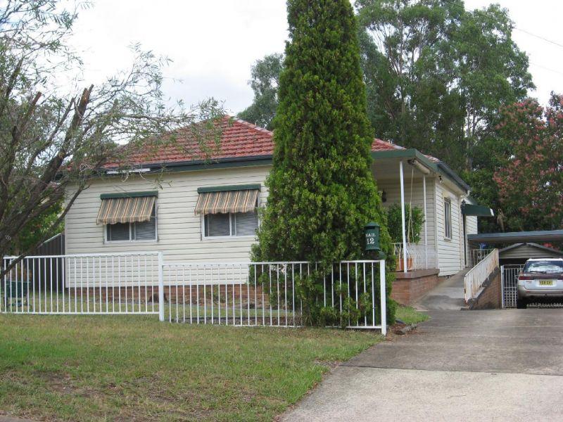 Four Bedrooms near the Station