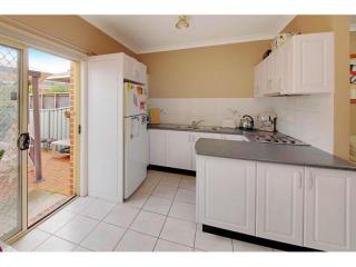 View profile: 3 Bedrooms- Walk to Station!