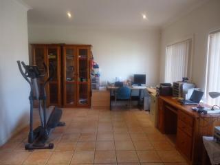 View profile: Walking Distance to Station, Shops, School and Parks!