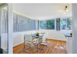 View profile: Walk to Station!
