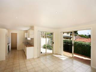 View profile: Outstanding modern 3 bedroom villa!
