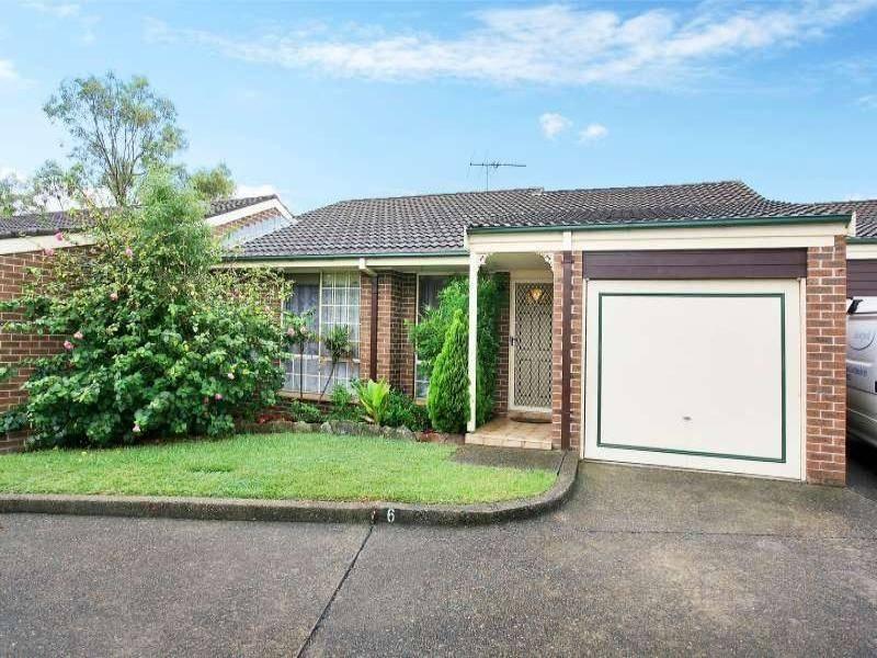 3 Bedrooms - Stroll to Station!