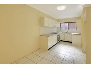 View profile: 3 Bedroom Unit- Walk to Station!