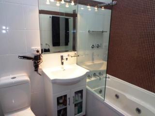 View profile: Walk to Station! 3 Bedrooms!