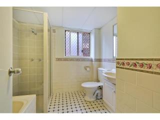 View profile: Superb Unit- Two bathrooms!