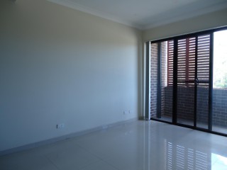 View profile: Ensuite Bathroom Plus 3 Balconies!