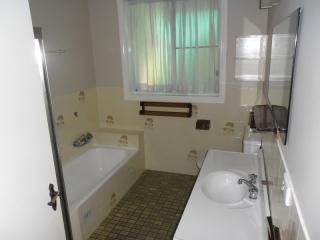 View profile: Large Home with Ensuite!