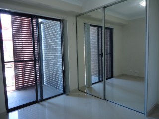 View profile: Ensuite Bathroom Plus 3 Balconies!