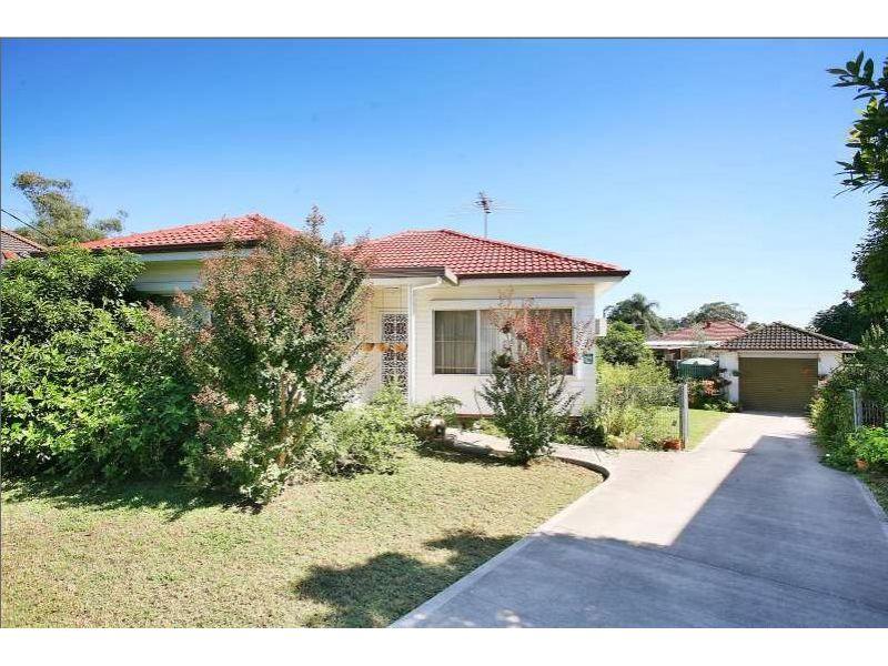 Great Location - 2 Bedroom Home