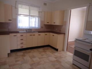 View profile: Neat and Tidy Home set in PERFECT location
