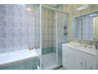 View profile: Outstanding 3 bedrooms- 2 Bathrooms!
