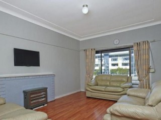 View profile: Floorboards, Gas Cooking PLUS Located near Westmead Hospitals!!!
