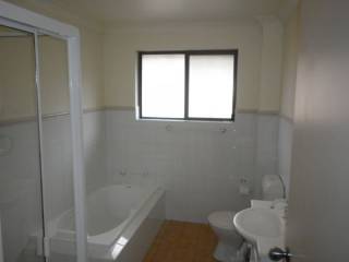 View profile: Quality Modern Unit- 2 Bathrooms