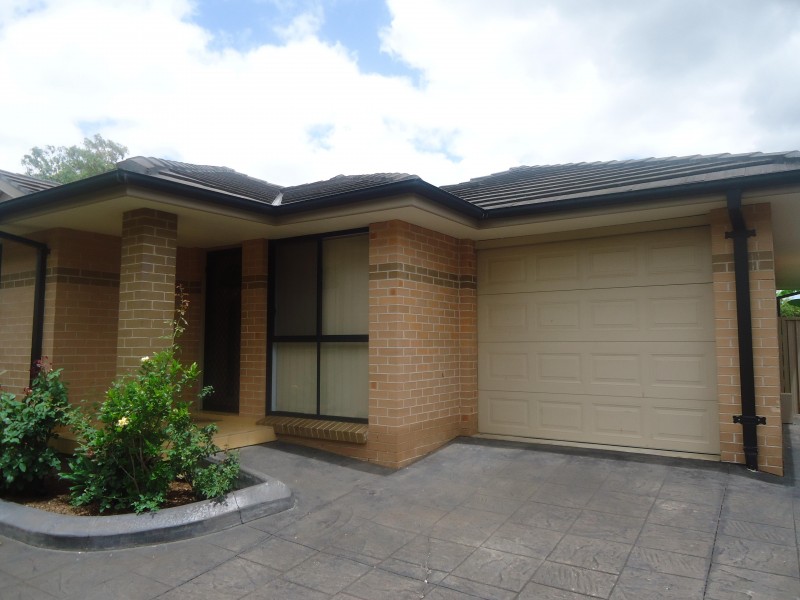 Quiet Well Maintained Small Complex
