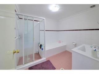 View profile: Top Quality Modern Unit Close to Station!