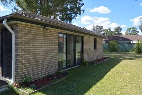 Modern Granny Flat! 10 Minutes' Walk to Station!