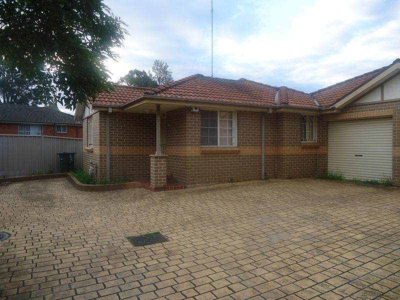 3 Bedroom Private Villa With Lock Up Garage!!!