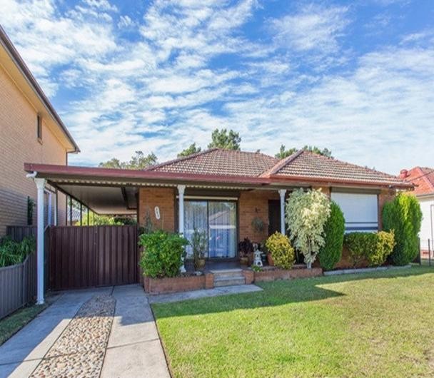 Spacious Double Brick Family Home