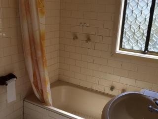 View profile: 3 Bedrooms, 2 Toilets & Dishwasher!