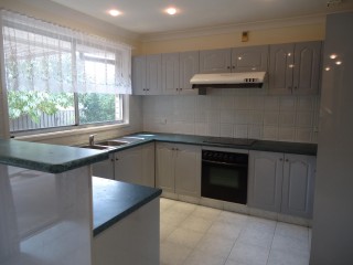 View profile: Sparkling Pool, Ducted Air Conditioning, Timber Floorboards