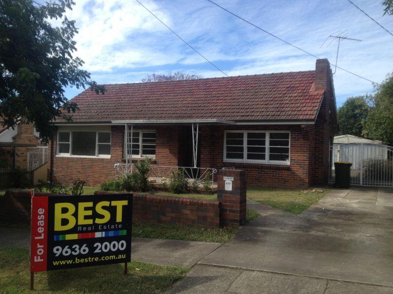 3 bedroom home In the Heart of Westmead!