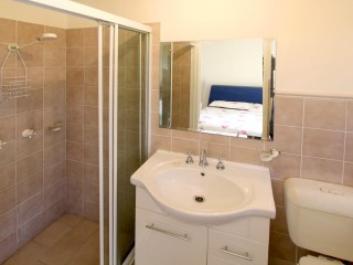 View profile: 2 Bed 2 Bath Next to Station!