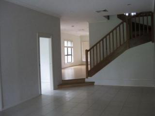 View profile: Luxurious Family Home Close to Station! 