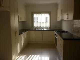 View profile: 4 Bedrooms, 2 Bathroom & Gas Cooking!